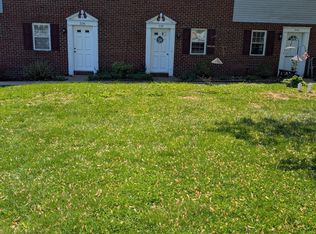 336 Hilltop Dr, Leola, PA 17540