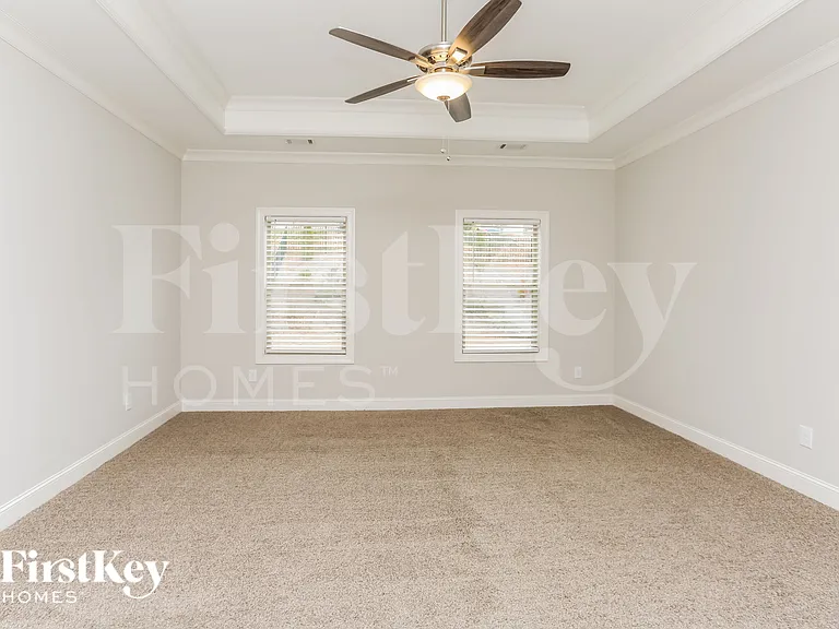 4541 Banshire Cir — Photo 8