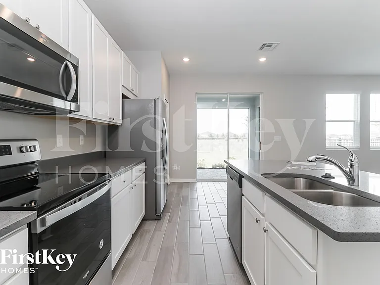 34088 White Fountain Ct — Photo 5