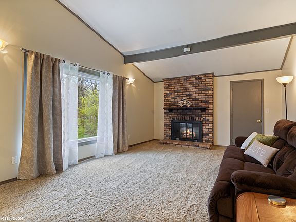 4th image of 11432 Edge Wood Dr