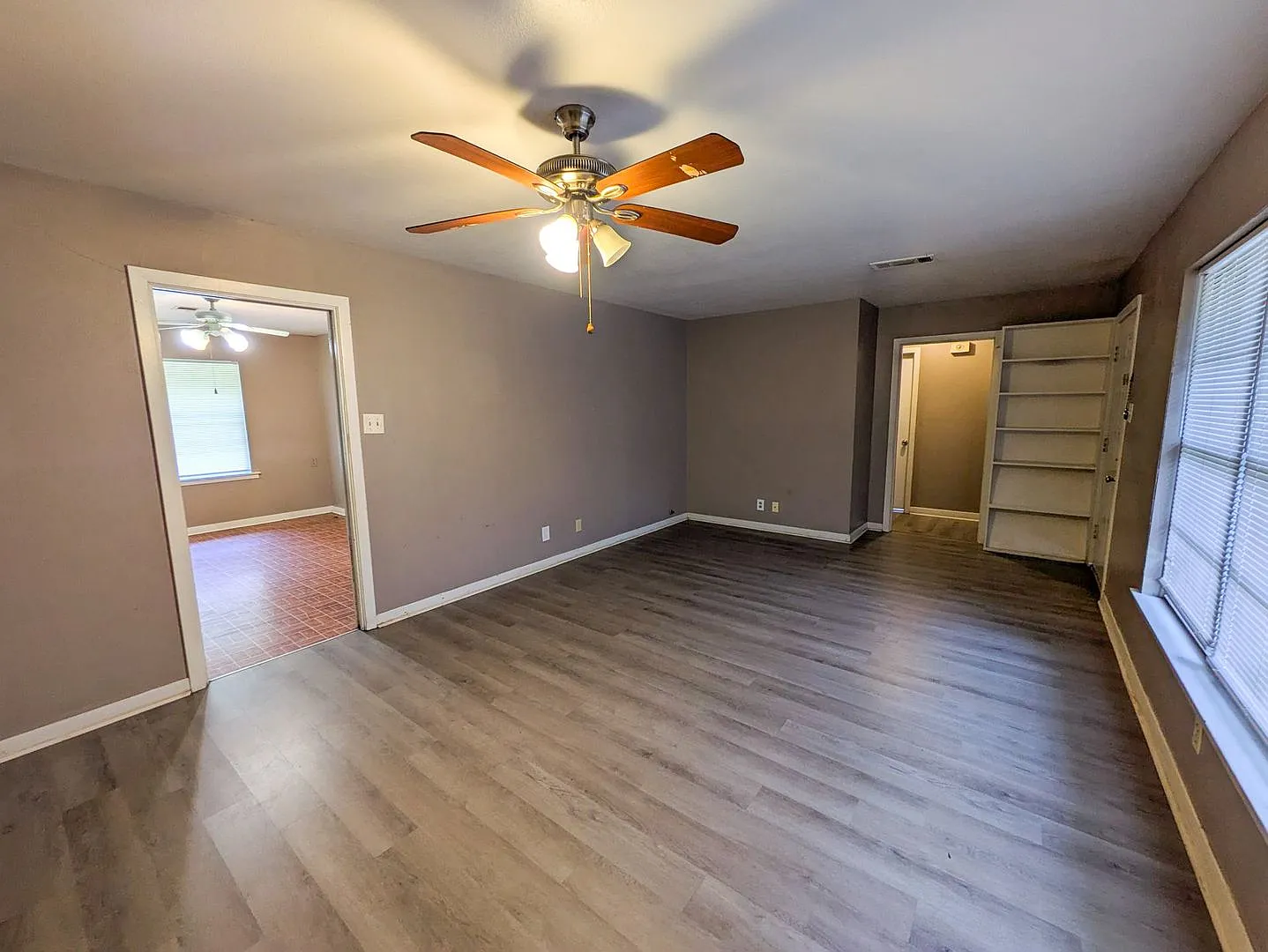 436 Gardenia Avenue, Orange, TX 77630 — Photo 3