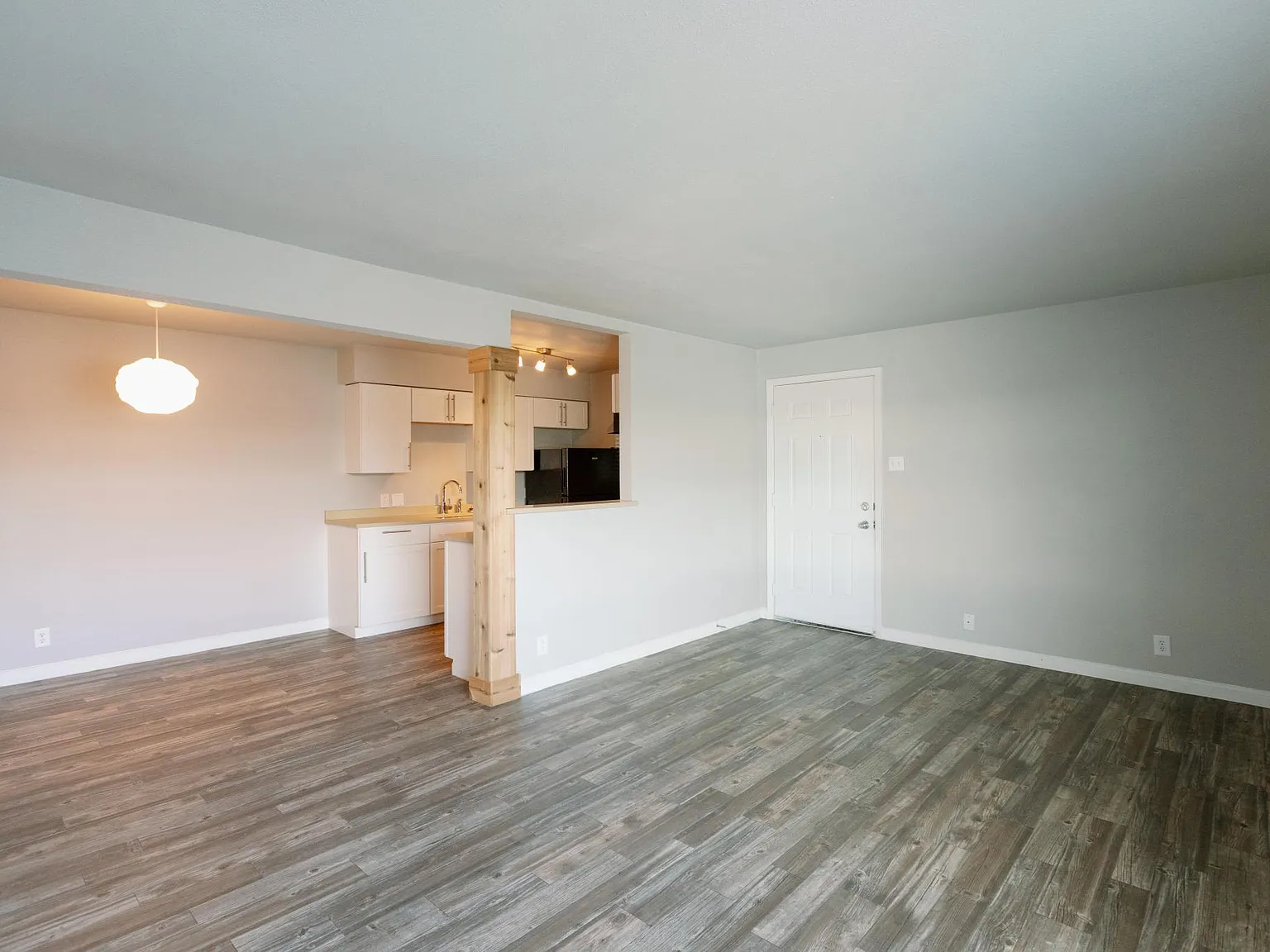The Howard — Photo 1