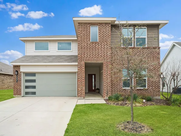 1521 Forest Park Dr, Alvarado, TX 76009