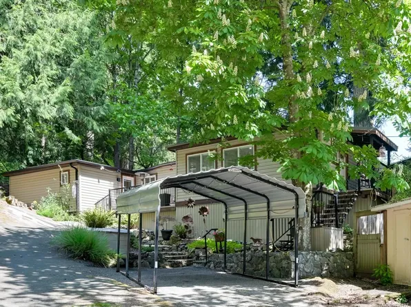 2500 Florence Lake Rd #103, Langford, BC V9B 4H2