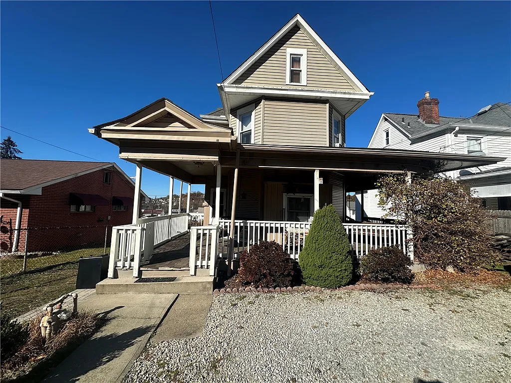 5827 Meade St photo 1