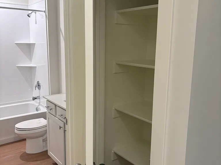 1606 W Canyon Rim Rd #B — Photo 8