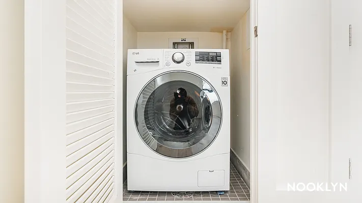 Rented by Nooklyn NYC LLC | media 34