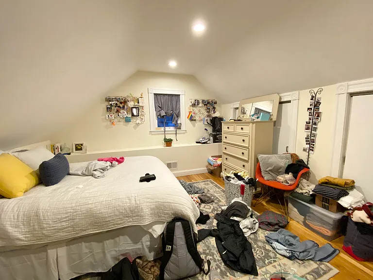 5 Oswald St #3L — Photo 8