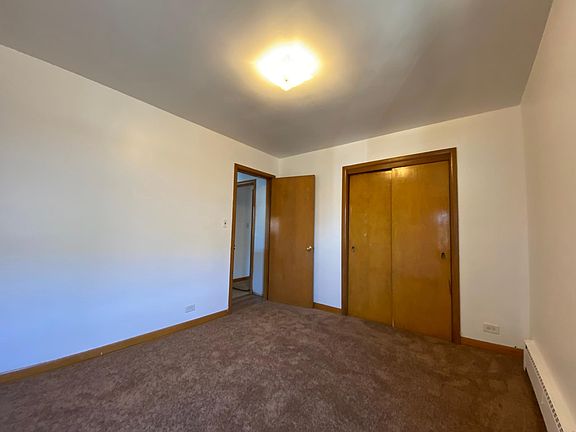 3rd image of 5873 N Nagle Ave