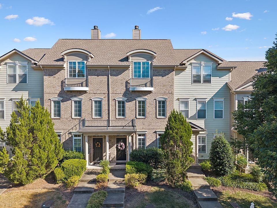 1st image of 1436 Burnside Dr