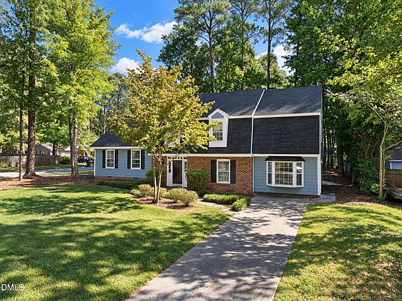 2nd image of 1320 Claymore Dr