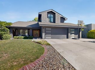 8709 Canyon Run Rd NE, Albuquerque, NM 87111