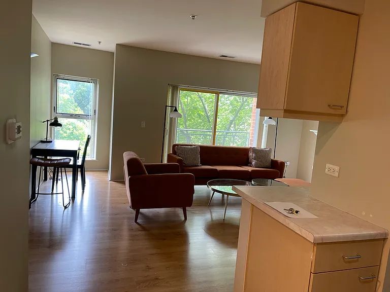 1222 Chicago Ave #402 — Photo 3