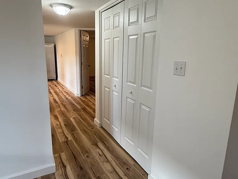 400 Erie St — Photo 19