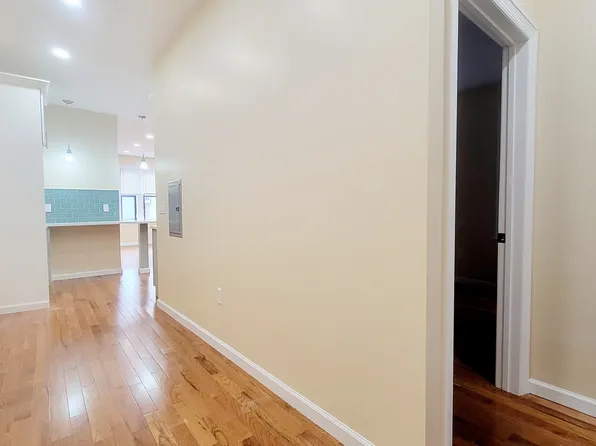 2703 Kennedy Boulevard image 11 of 11