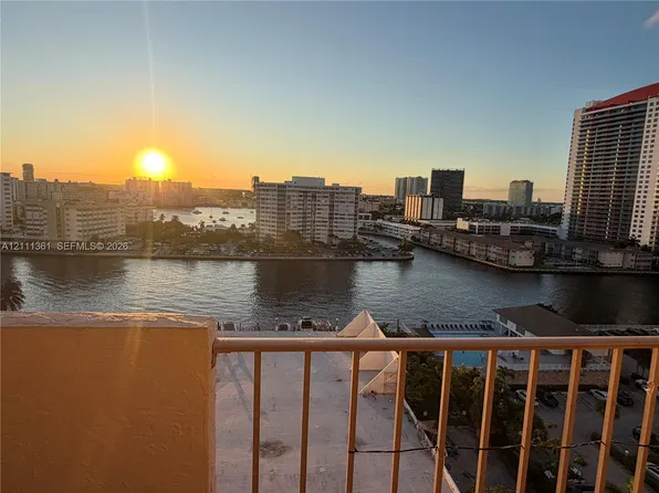 1865 S Ocean Dr APT 14I, Hallandale, FL 33009
