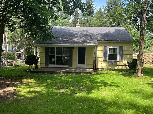 223 Chestnut Ave Photo 1