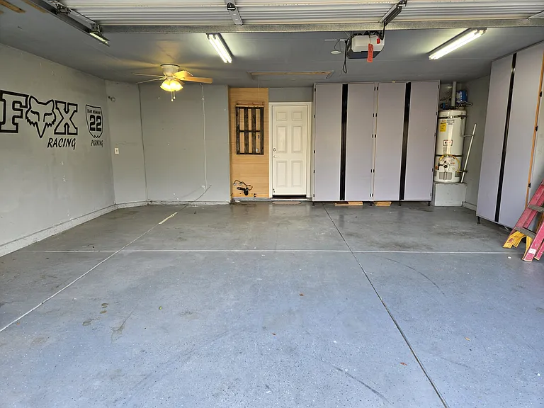 2428 Stefanie Dr — Photo 34