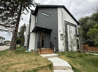 2375 20th Ave NW, Calgary, AB T2M 1E7