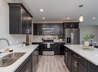 3106 Scotch Ln, Mankato, MN 56001