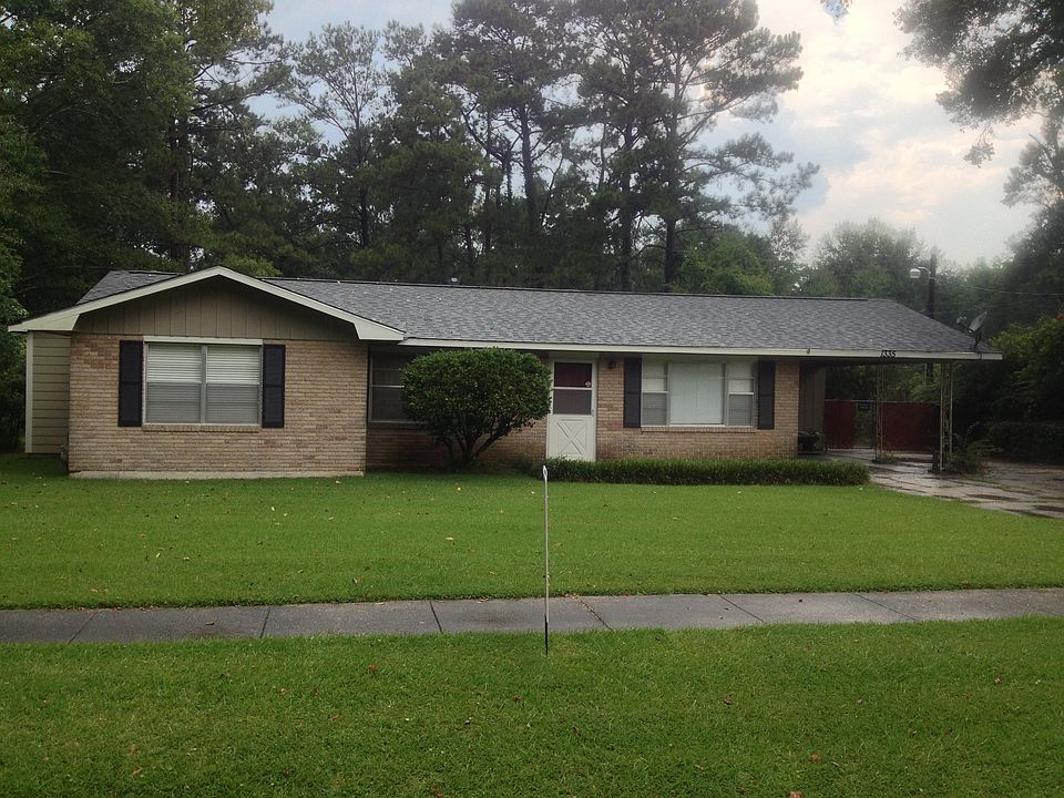 1st image of 1335 Hall Dr