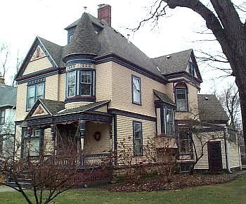 2nd image of 722 Douglas Ave