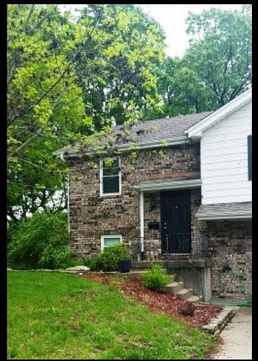 1st image of 5604 NW Hillside Dr