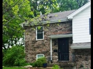 5604 NW Hillside Dr, Kansas City, MO 64151