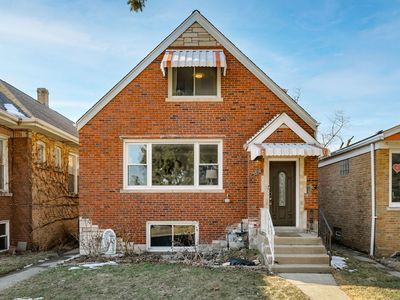 (Undisclosed Address), Berwyn, IL, 60402