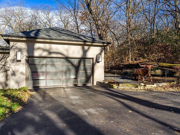 3rd image of 2614 Cerro Vista Dr