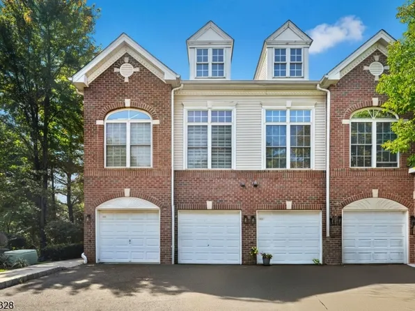 402 Donato Cir, Scotch Plains Twp., NJ 07076
