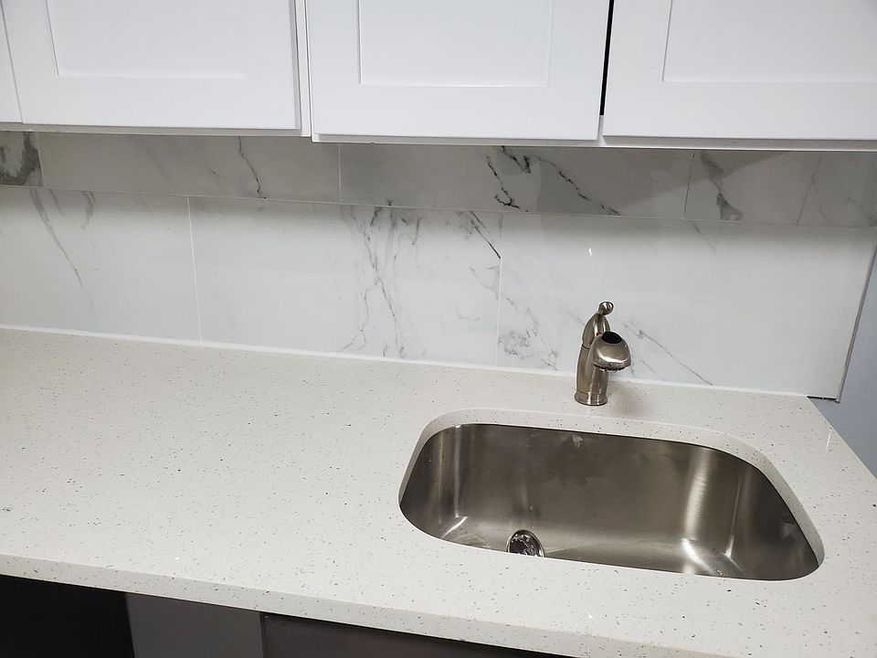 1st image of 8 Rowland St Floor 3