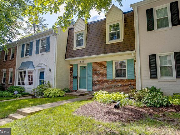 3rd image of 839 Azalea Dr #28