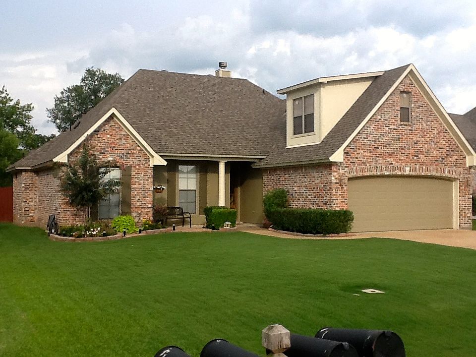 1st image of 3915 Le Brooke Ln