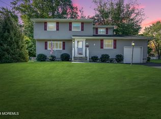 11 Newbury Cir, Howell, NJ 07731