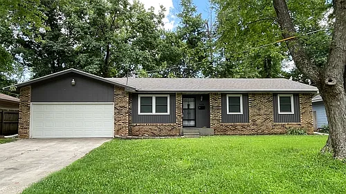 2424 S Dollison Ave Photo 1