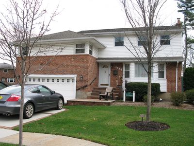 1384 Richmond Ct, East Meadow, NY, 11554