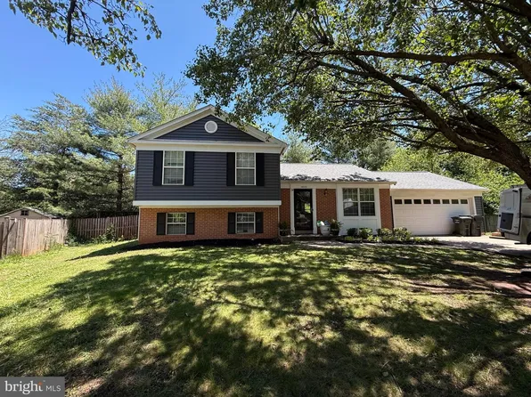10323 Amberleigh Ct, Manassas, VA 20110