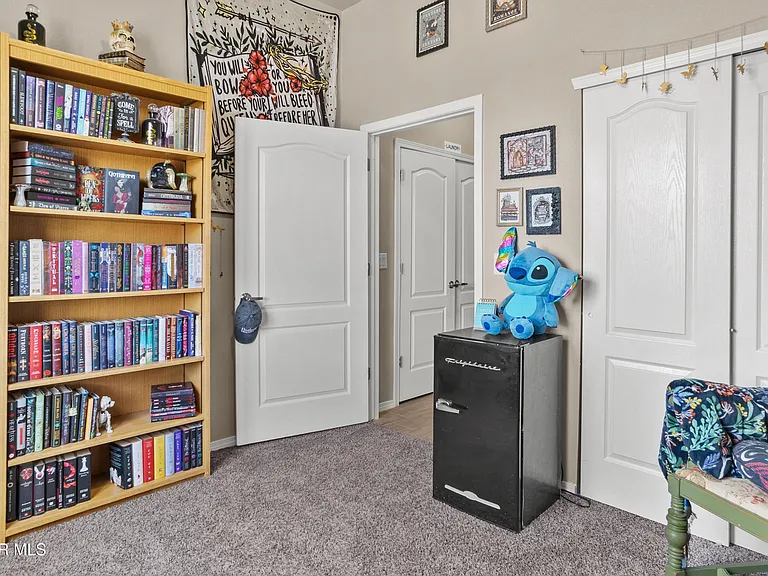 12061 Hidden Gardens Pl — Photo 14