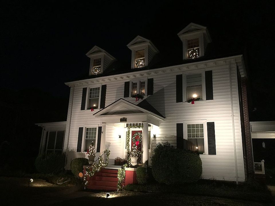 2nd image of 212 S Broad St