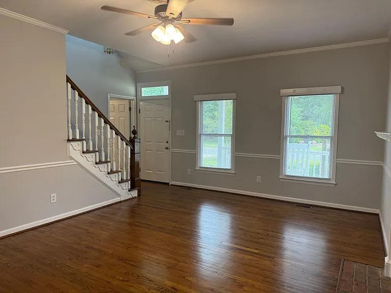 2105 Rail Ct — Photo 3