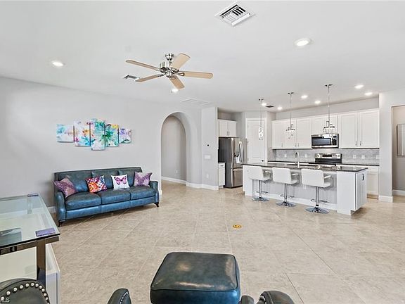 5th image of 19902 Beverly Park RD