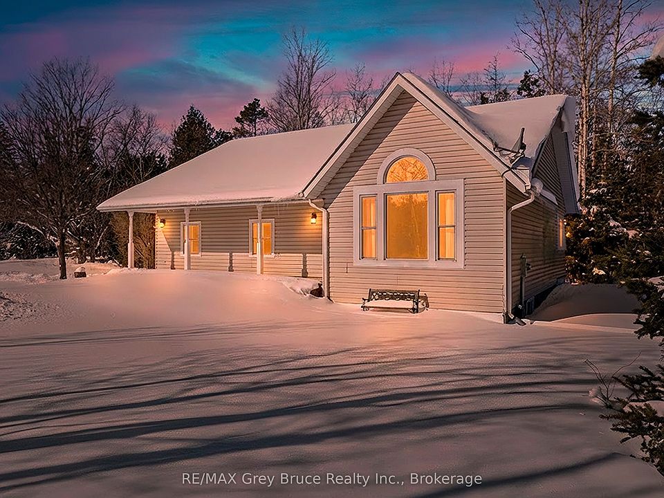 1st image of 20 Cape Hurd Rd