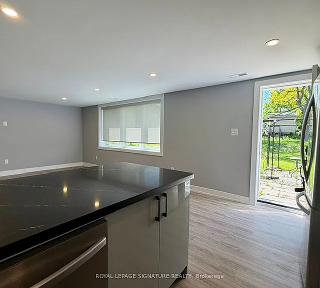 61 Anewen Dr #LOWER — Photo 7