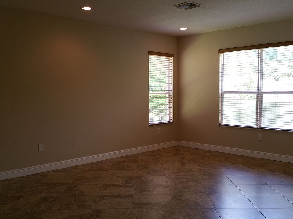 2nd image of 4288 SW 183rd Ave