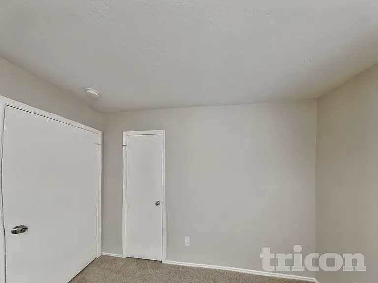 1403 Glens Ferry Ln — Photo 11
