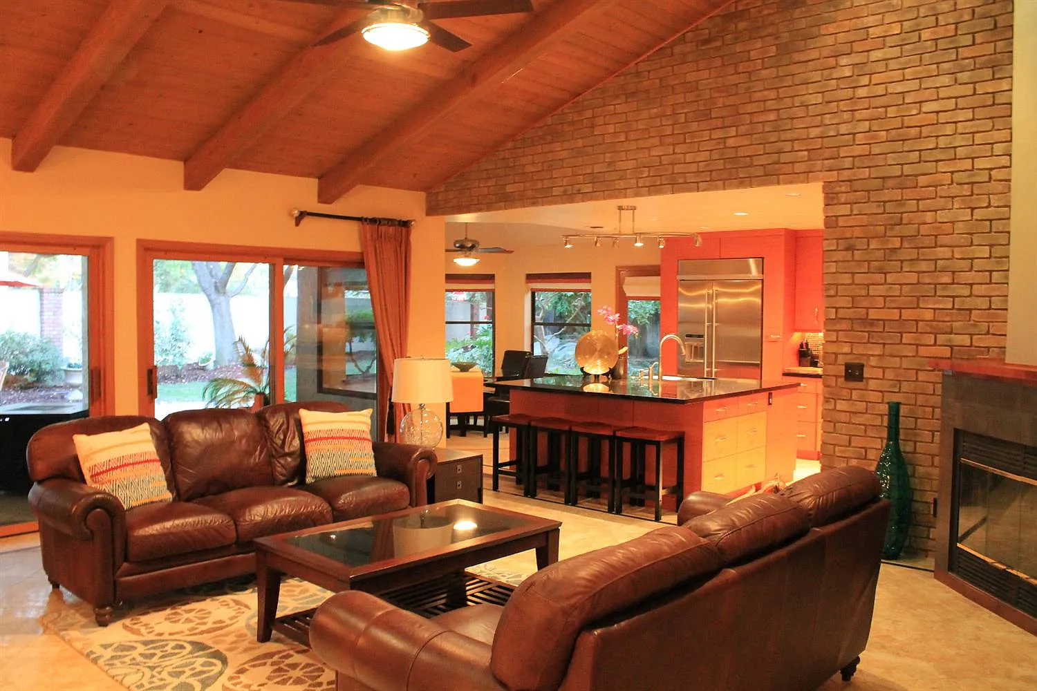 817 E Country View Cir photo 1