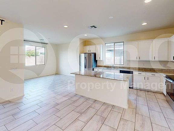 4th image of 6944 W Golden Ln