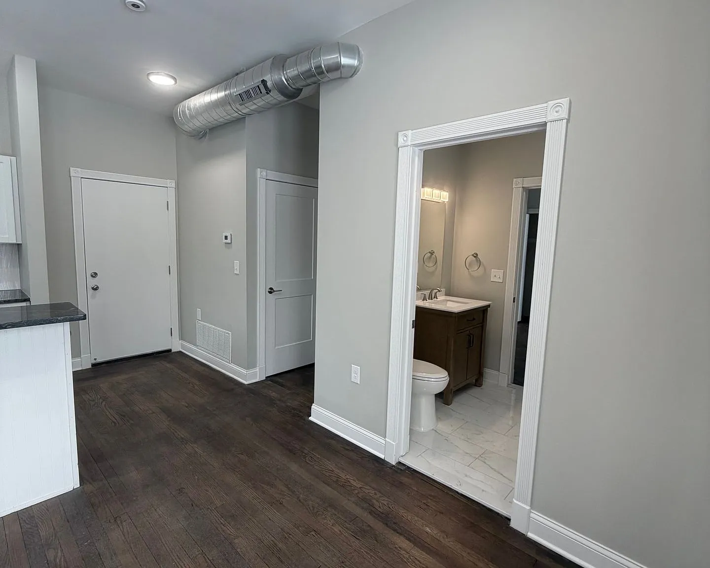445 E Grand Blvd. — Photo 4