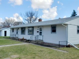 2319 Cottonwood St, Grand Forks, ND 58201